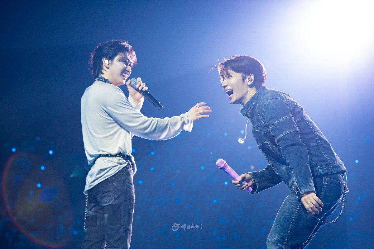 9choi_elf's tweet photo. 𝟚𝟘𝟚𝟞𝟘𝟡𝟘𝟞 𝔻𝕆ℕ𝔾ℍ𝔸𝔼 <𝔸𝕃𝕀𝕍𝔼> 𝔼ℕℂ𝕆ℝ𝔼 𝕚𝕟 𝕊𝔼𝕆𝕌𝕃

오랜만이야 댸니😭💙🕺🏻🕺🏻

#SUPERJUNIOR #슈퍼주니어 
#DONGHAE #동해 #이동해 #東海
#EUNHYUK #은혁 #이���재 #銀赫 
#은해
@donghae861015 @AllRiseSilver ♡ https://t.co/VnDaT1p8rO