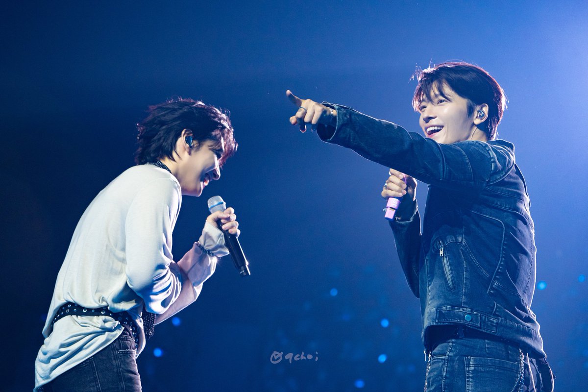 9choi_elf's tweet photo. 𝟚𝟘𝟚𝟞𝟘𝟡𝟘𝟞 𝔻𝕆ℕ𝔾ℍ𝔸𝔼 <𝔸𝕃𝕀𝕍𝔼> 𝔼ℕℂ𝕆ℝ𝔼 𝕚𝕟 𝕊𝔼𝕆𝕌𝕃

오랜만이야 댸니😭💙🕺🏻🕺🏻

#SUPERJUNIOR #슈퍼주니어 
#DONGHAE #동해 #이동해 #東海
#EUNHYUK #은혁 #이���재 #銀赫 
#은해
@donghae861015 @AllRiseSilver ♡ https://t.co/VnDaT1p8rO