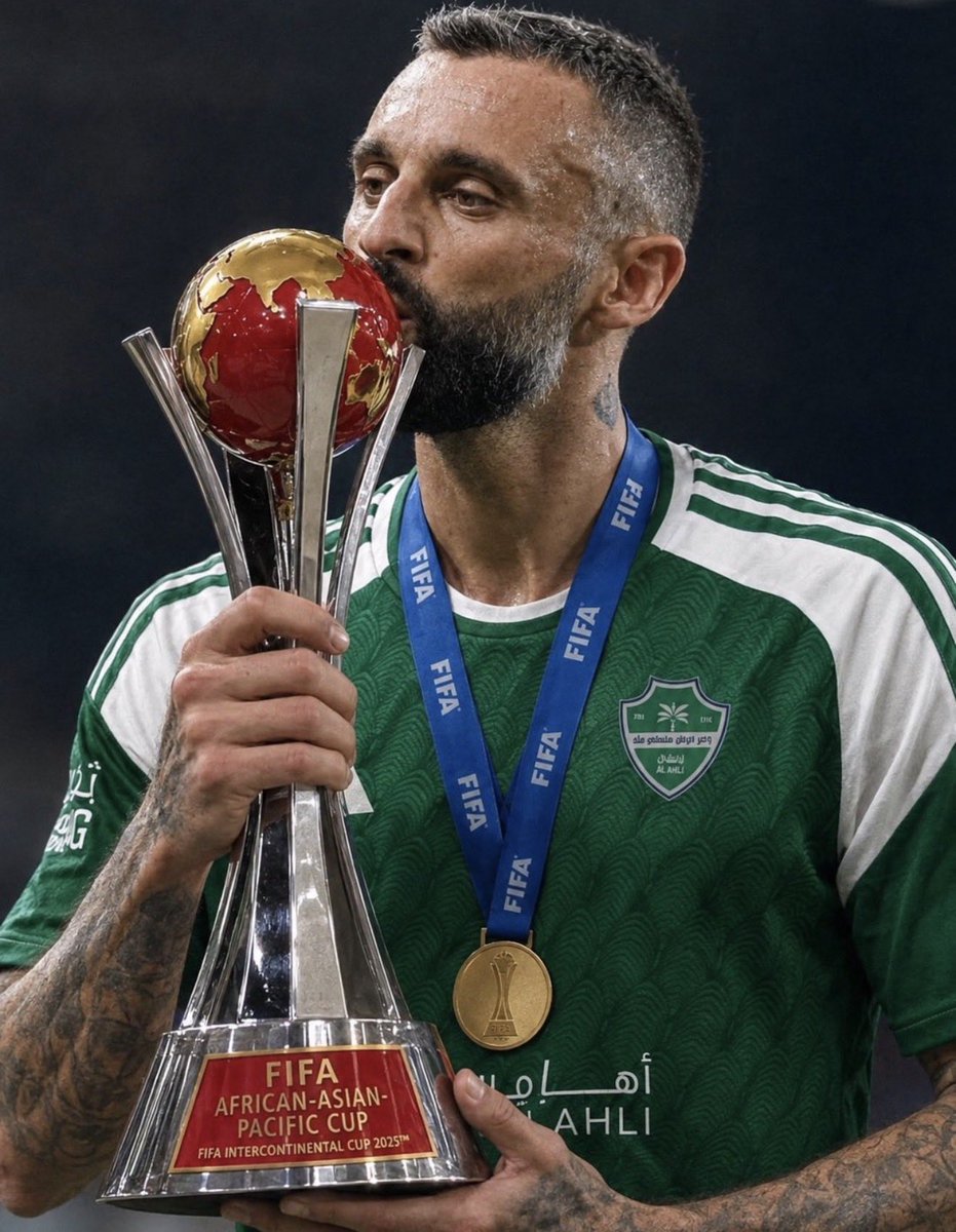 DeviLBulleTz's tweet photo. @binsaad34 #احسموا_بروزوفيتش_للاهلي https://t.co/8FWvODjCIb