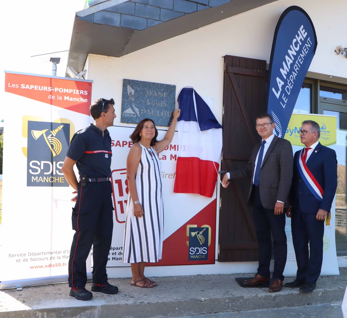 SDIS50's tweet photo. Hier, mme NOUVEL, vice-présidente #CASDIS #sdis50 et mr le préfet de la Manche, @Prefecture50 ont inauguré le nouveau centre d'intervention de #chausey. Les travaux de rénovation du bâtiment de la base Paulou, réalisés par le conseil départemental, ont permis cet aménagement. https://t.co/dbhdl9gcdA
