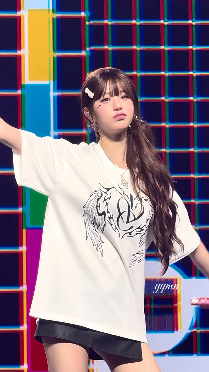 luvwy04's tweet photo. 사이드 포니테일 원영이 진짜 너무 좋다.. 너무 귀여워 제발ㅠㅠ https://t.co/Bx58NvUqRR