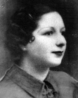 MaiteMNa's tweet photo. 6 de septiembre de 1941, Julia Romera Yáñez, anarquista, militante y activista de la CNT, miembro de la Unión de Juventudes Antifascistas y luchadora antifranquista, muere en la cárcel de Barcelona tras múltiples torturas y enferma de tuberculosis.

Fascismo nunca más https://t.co/IBsNv1Mm11