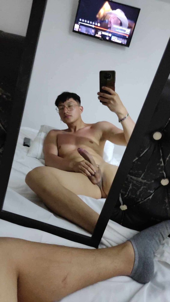 AD_duster's tweet photo. @ContactosGayUio @ecuadorgayporno  ¿una buena compañía? 🍑🍑 😈😈 
Repostea y deja tu like 🥵 https://t.co/AlbIGAqqfU