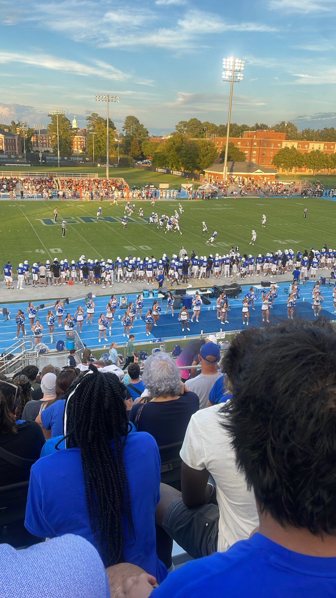 03jaylen's tweet photo. Great time at cnu!! Thank you coach smitty @CoachSmitty25 go captains!!🪖 https://t.co/uL3oq0fMON