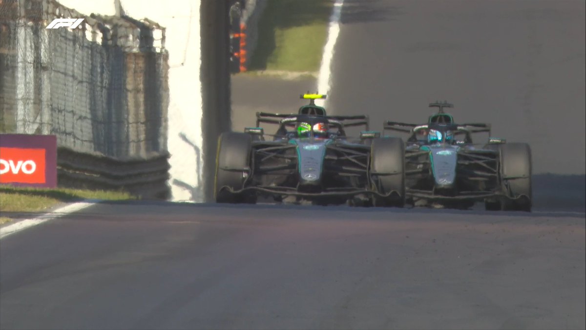 F1's tweet photo. KIMI GETS THROUGH!!! 

#F1 #ItalianGP | LAP 50/53 https://t.co/pUjoh5QsBA