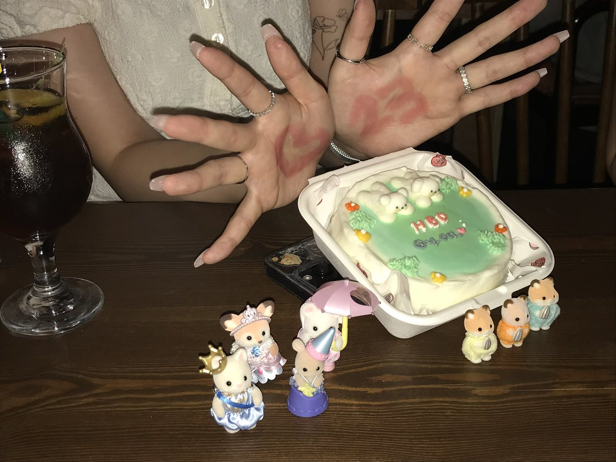 mirumotachi's tweet photo. 이미 지나버렸지만..
슴셋 생일도 이렇게 끗 -! ˗ˏˋ 🍰 ˎˊ˗ https://t.co/7zqWZv1vGF