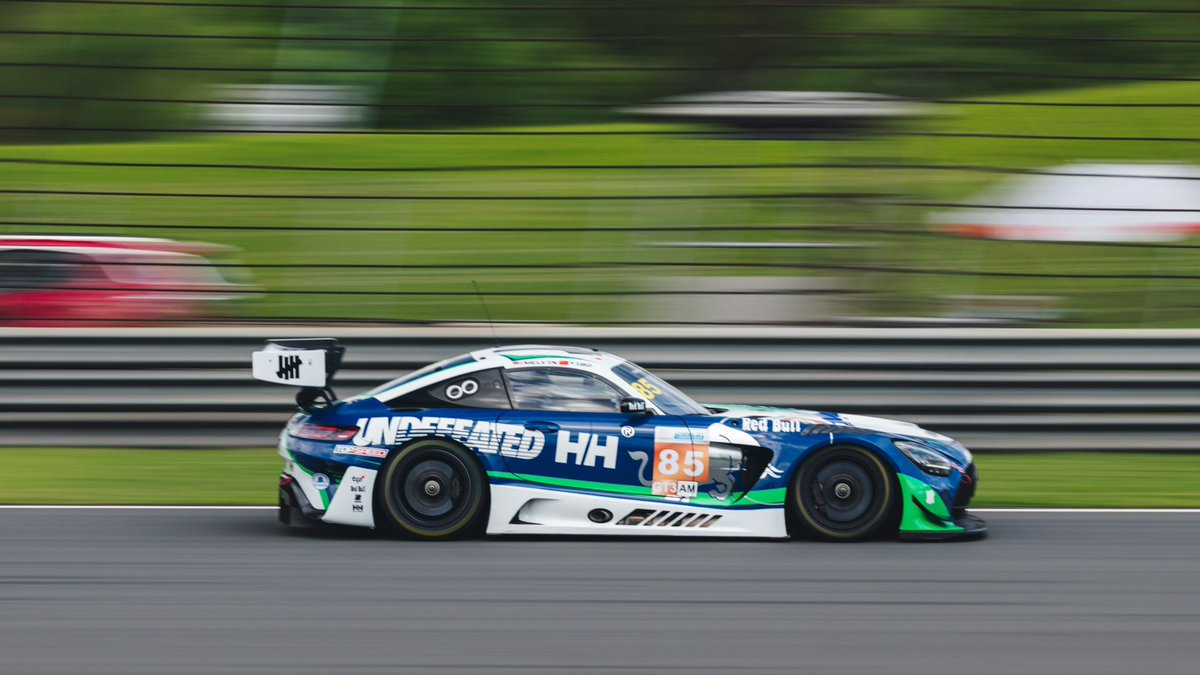 Teenped's tweet photo. 85RACING SAFEnSMOOTH #WANGYIBOx26CGTCR4Race2
#WangYibo #YIBO85 https://t.co/1Tqt0EOqVD