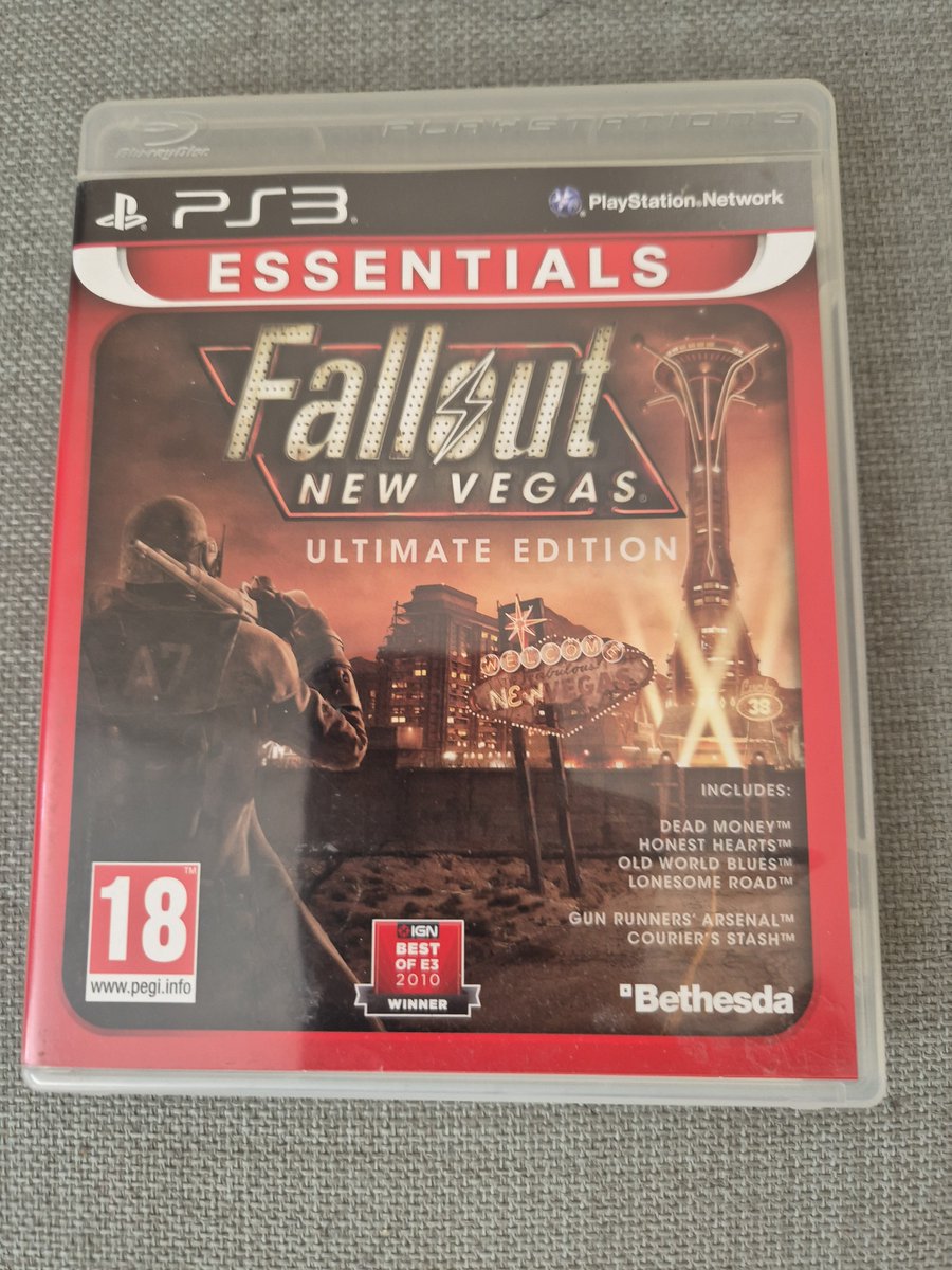 RetroJonesy's tweet photo. @TheDazeel Holy shit, that long ago! 😵
Damn, thats the last time I played it.
Ive played new vegas on pc more than once, about 5 years ago on PC. 
Think I'm going to have to go for the platinum in this next though https://t.co/dujjkexVkb