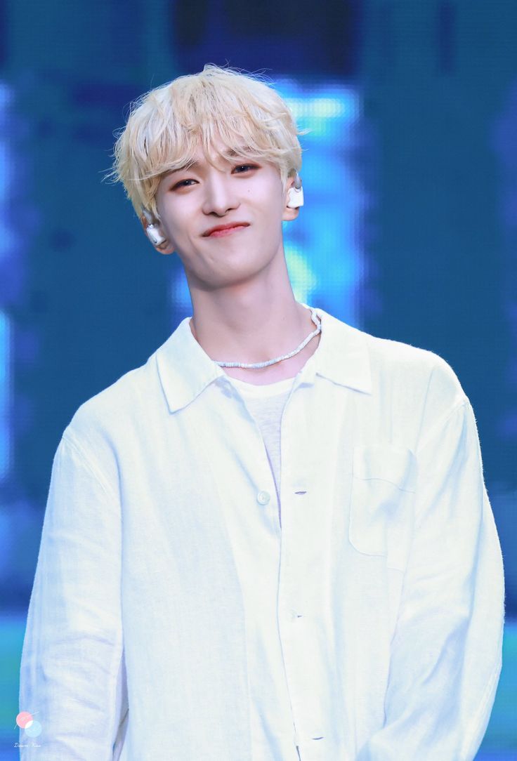 svtserving's tweet photo. Lee Seokmin, DK, is set to enlist tomorrow, September 8th! His projected discharge date is March 7th 2028! https://t.co/WtoPhDkPtn