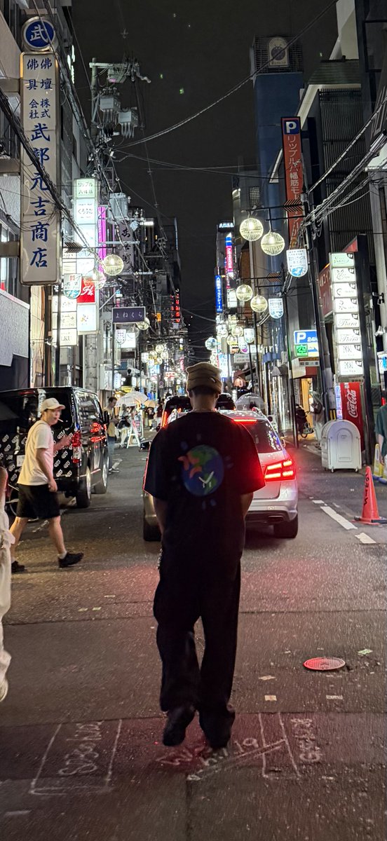HeyGpak's tweet photo. Out in Cali and Japan, im runnin outta land https://t.co/YSPwWl8kzt