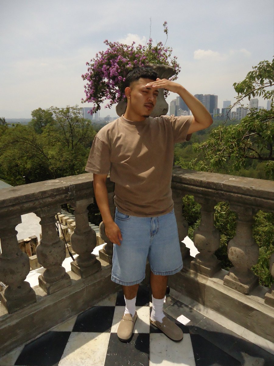 kevinolguinnn's tweet photo. cdmx with the loml https://t.co/FYKwamQE3X
