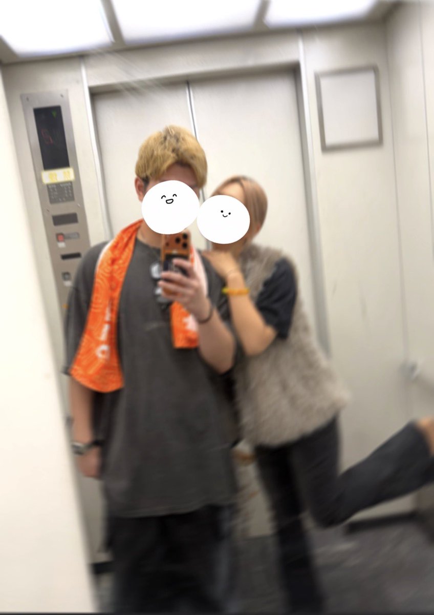 hyde666yasu_you's tweet photo. THE ORAL CIGARETTES👁️🗨️
旦那と一緒に初ワンマン!!
しかも奈良〜🥹
前日まで行けると思ってなかったけど
最終日リセールで取れて良かった🔥
しかもめっちゃ真ん中で見やすかった!
明後日は三重へ😇🫶
#THEORALCIGARETTES
#なら100年会館
#HSH https://t.co/N158WgJrpb