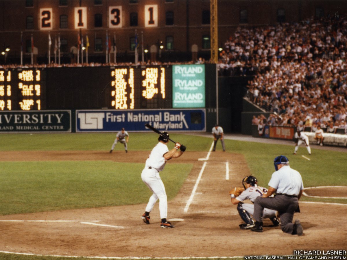 baseballhall's tweet photo. Lou Gehrig’s record for consecutive games played was thought to be unbreakable.

But on this date in 1995, the country celebrated as @CalRipkenJr rewrote the record books. https://t.co/HnStdJI2Gy https://t.co/aazzkNKZ8u