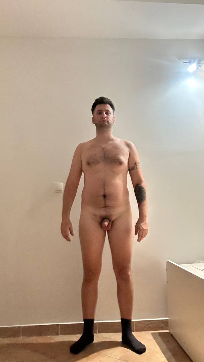 MasteDomBeto's tweet photo. Wojtek has become my new sub boy so, i decided to make an RT game to celebrate

Every interaction will add more time to his lock-up.

❤️ +1 hour
🔁 +12 hours
💬 +6 hours
➕ Each new follower = +1 day (starting from 3,177 followers).

The countdown ends in 24 hours. 09/07 9:00 mex https://t.co/iXbdna3UXw