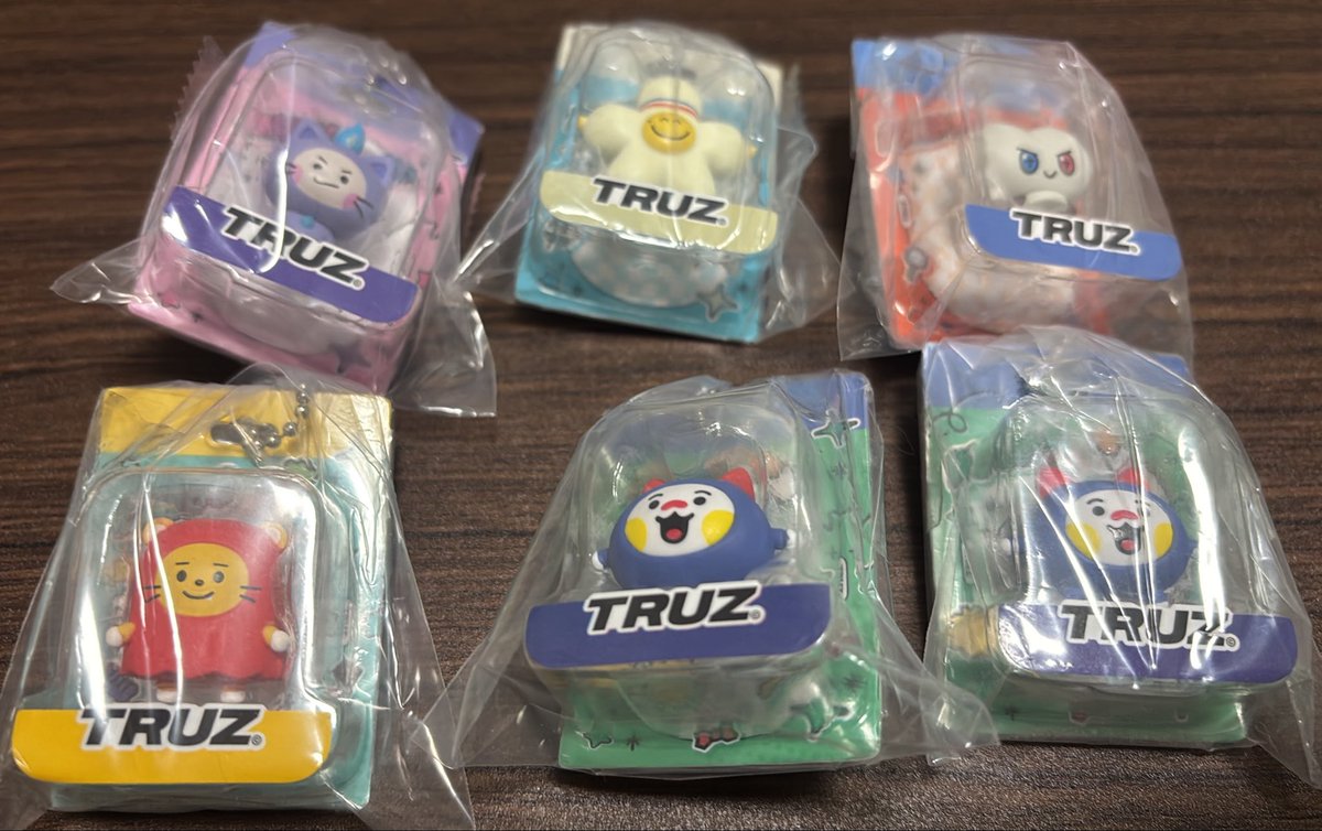 Na_sun01_20's tweet photo. TREASURE ガチャガチャ チャーム TRUZ

譲) ヒョンソク CHILLI
　  ジフン ROMY
　  ジュンギュ BONBON
　  ジェヒョク LAWOO
　  ジョンウ WOOPY
求） ドヨン SOM > 異種 アサヒ グッズ

郵送での交換希望です📮
お気軽にお声掛けください🤖 https://t.co/WErxFIPhhH