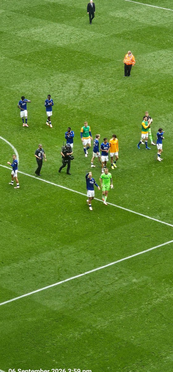 UpTheToffees_'s tweet photo. For everyone who stormed out when Utd scored. Stay and support the team next time 😜 https://t.co/puKe4AlpvN