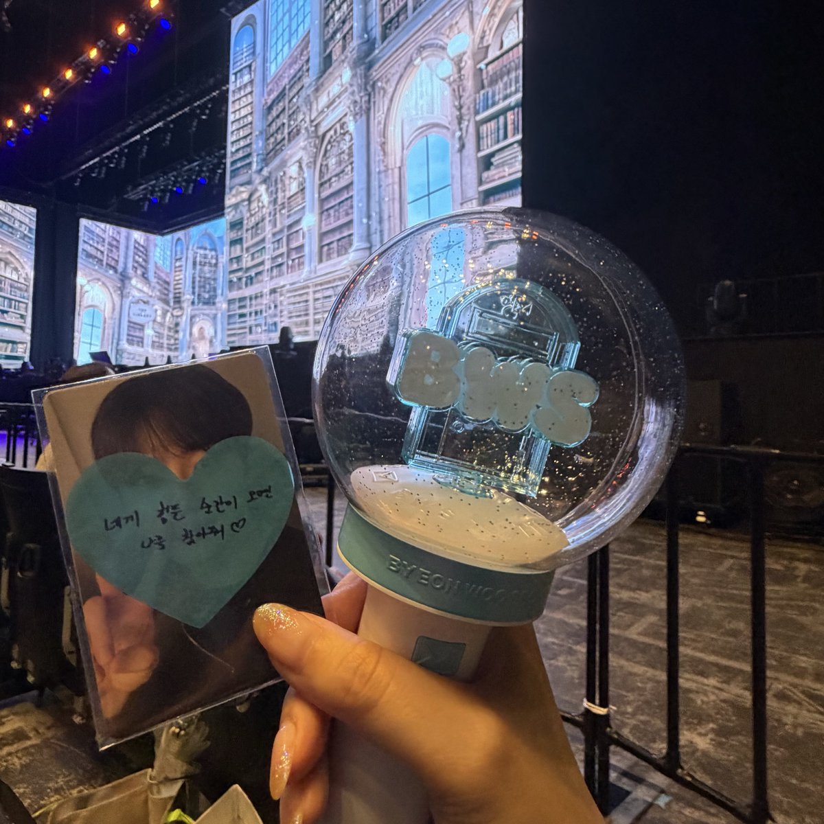 Rinards06's tweet photo. 260906 The Secret Library in Yokohama Day2📚

#변우석 #ByeonWooSeok
#TheSecretLibrary_in_Yokohama https://t.co/15iJ2amvJc