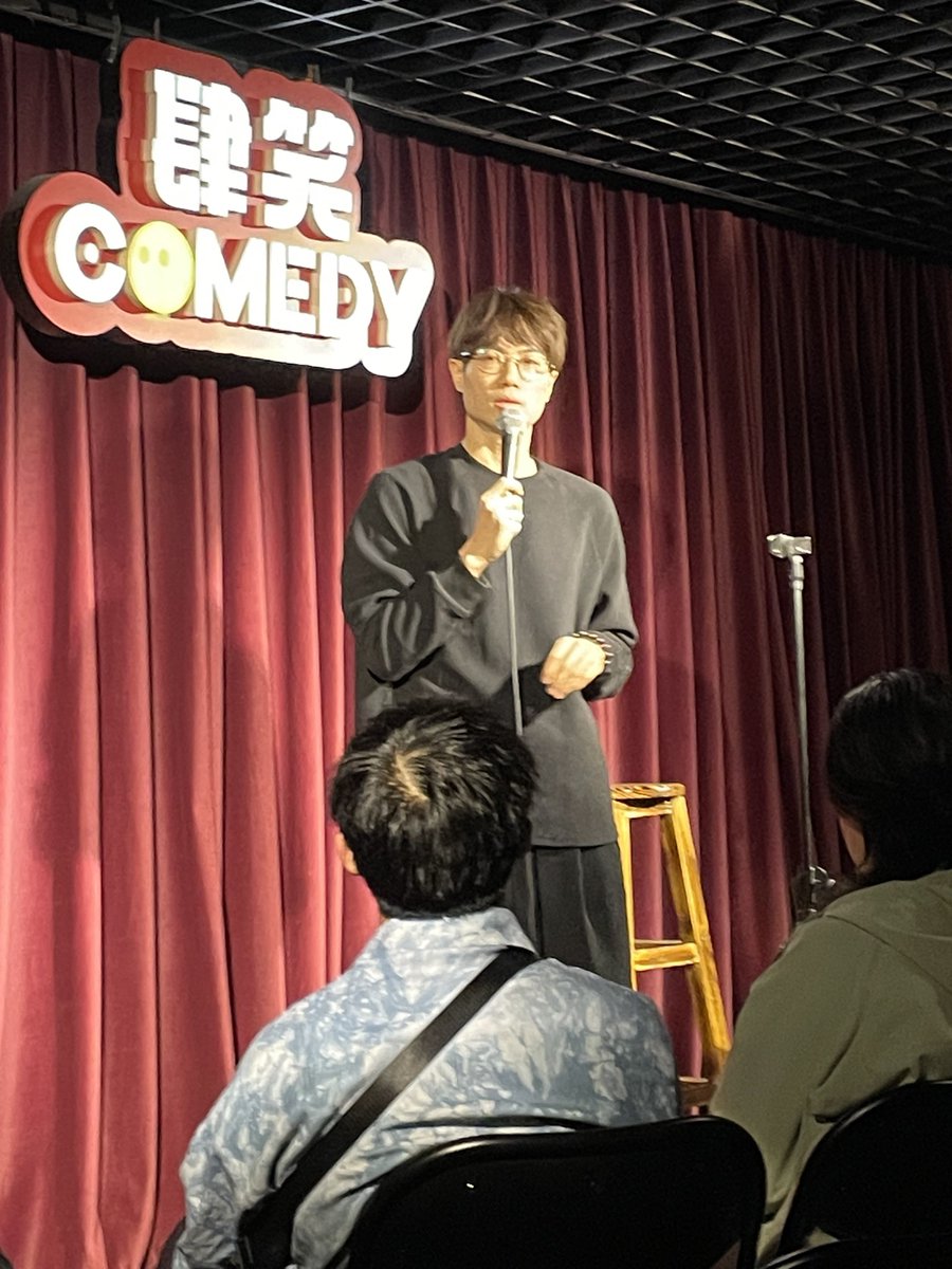 EmreKocyyy8's tweet photo. Just got roasted by my own mom on stage about still living in her basement—turns out her stand-up career’s taking off faster than mine. ， https://t.co/KGaXM9tHZA