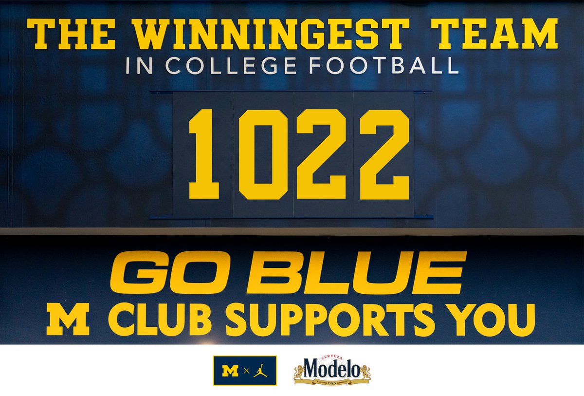 UMichFootball's tweet photo. 1️⃣0️⃣2️⃣2️⃣

#GoBlue | #Winningest https://t.co/zXtETztQ61