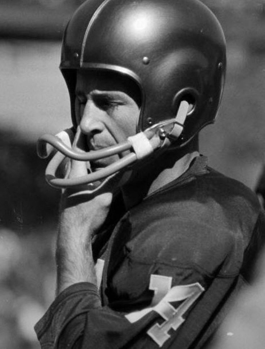 MoMohler's tweet photo. Bears QB Buff Drinklots invented a facemask with a shape that allowed him to have a Chicago style hot dog with all the toppings inbetween drives without having to remove his helmet. https://t.co/l3lvSdyhAA