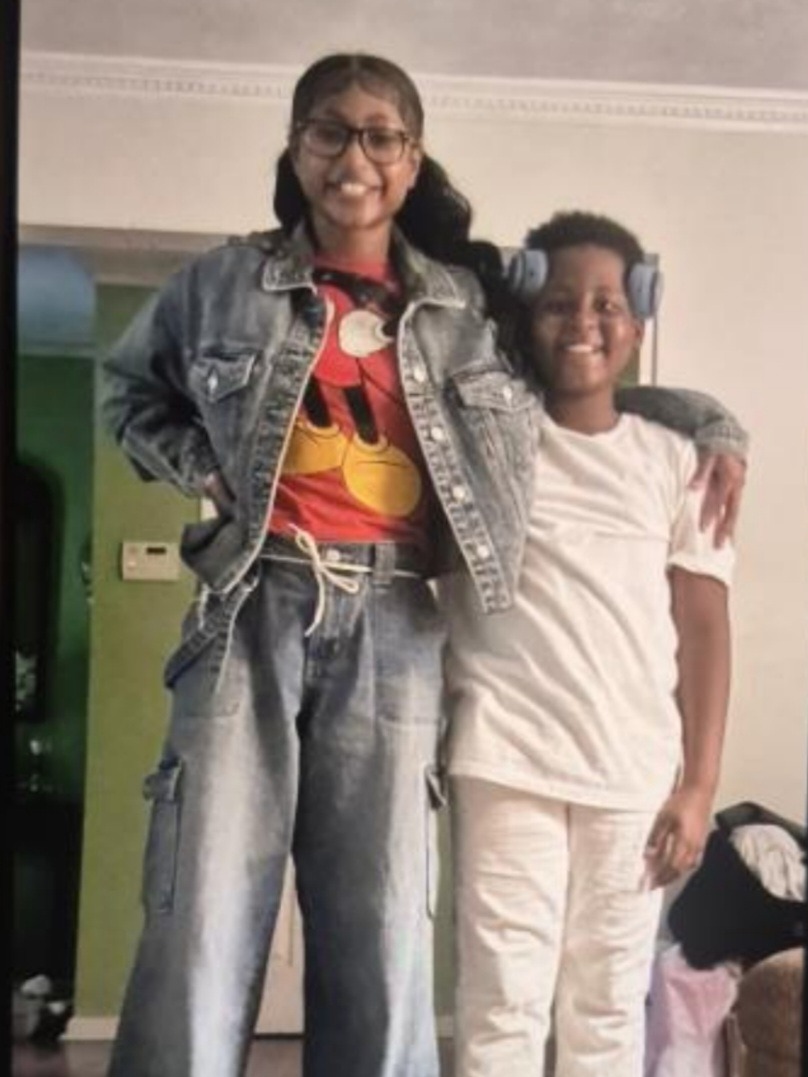 DeKalbCountyPD's tweet photo. MISSING: Janiah (14) &amp; Iveon (12) left Chestnut Hill Cir. around noon 9/5. Janiah's 5'5", 117 lbs, wore all black &amp; had a black/pink bike. Iveon's 4'4", 125 lbs, wore a black shirt, denim shorts, black/blue shoes, &amp; had a black/green bike. See them? Call 770-724-7710. #WeAreDKPD https://t.co/Hszd51rQgI