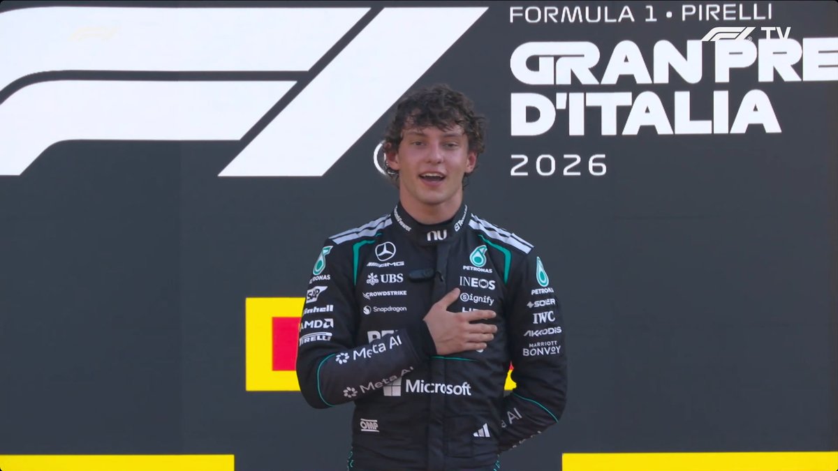 f1speed_indo's tweet photo. Bukan Ferrari.
Tapi KIMI ANTONELLI yang persembahkan Fratelli d'Italia di hadapan ribuan tifosi! https://t.co/CRxF0dcZrt