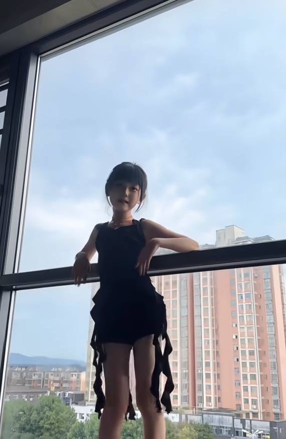 senorvilas's tweet photo. 13岁的福有人看吗   
    
     开脱！！开脱！！！  上供！！！！

第一次有点紧张骗人是小狗 https://t.co/LDq3AroAic