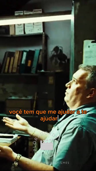 PedroB18332268's tweet photo. @renatajbarreto Toda vez que vejo esses jantares com o Lula seguido por doação de milhões para o PT lembro da cena do "Tropa de Elite" em que o policial corrupto diz "Quem quer rir tem que faze rir, me ajuda a te ajudar." https://t.co/J3AUOV374U