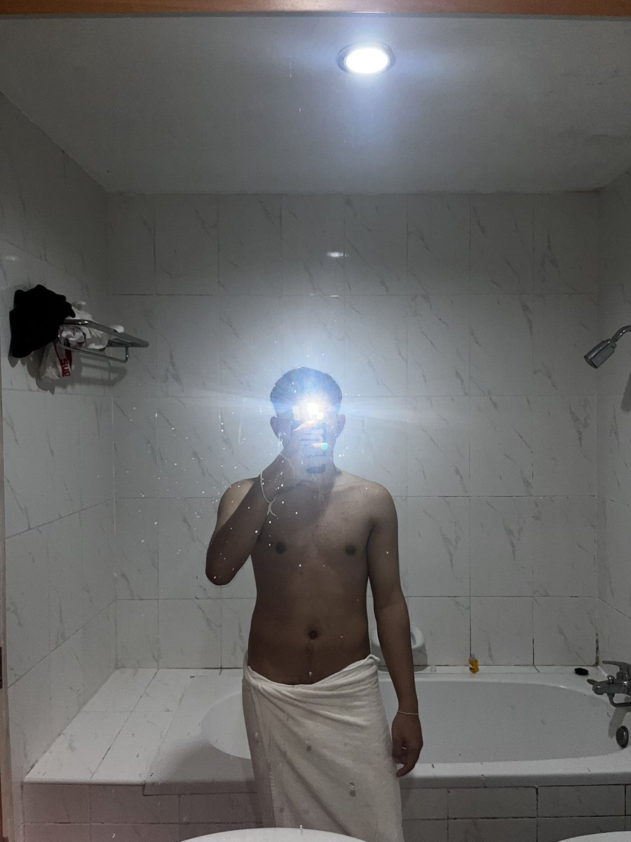 Phoom107's tweet photo. อาบน้ำกันมั้ยครับ.#อุตรดิตถ์ https://t.co/qfRey5VOA1