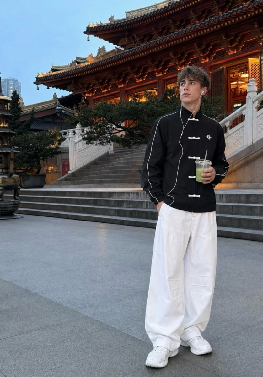 mensglobalstyle's tweet photo. Sunday is your day to take over your runway! #mensfashion #mensoutfits #mensclothing #mensstyle #menswear #streetstyle #streetfashion #streetwear #mensglobalstreetwear #urbanstyles #mensfashionpost #menslook #MiddleEast #Asian #Thailand #MiddleEastern https://t.co/1xCUCm7JzO