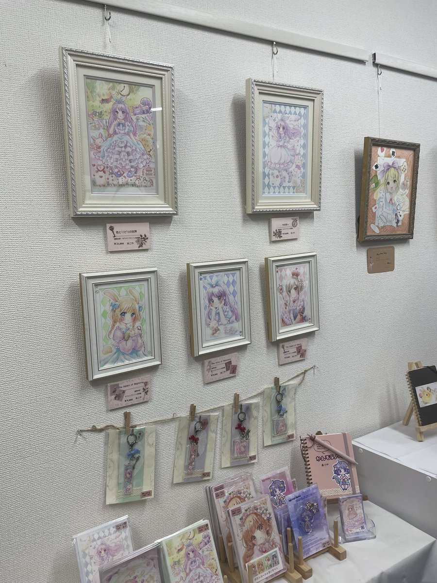 enhiro_you's tweet photo. 初日にgladさん(＠glad_2022 )伺いました✨✨✨
不思議の国のアリスは大好きなテーマなのでどうしても見に行きたくて予定空けて拝見させて頂きました💖
来場の皆様和気藹々としていて凄く居心地良かったです✨
オーナー様も凄く優しくてまた来たいなと思いました☺️💕
本当にありがとうございました💖 https://t.co/LAJbvNBMWB