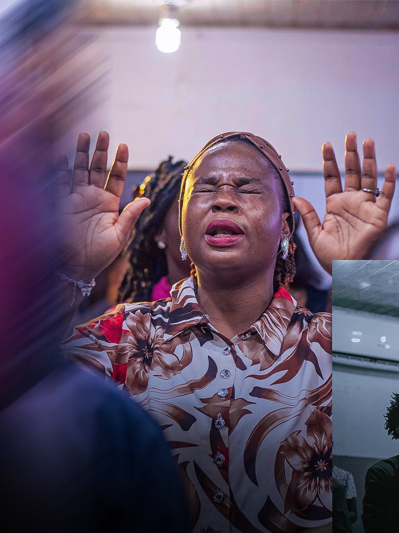 dcitygatechurch's tweet photo. 🎶For the light you are shining 
Understanding you are giving 
Mysteries you're revealing
All praise to you our King

Glory, Honour and Praise
To You our King
To You our King 🎶

#TheCityGateChurch
#TCGCFamily
#WorshipMoments https://t.co/CRhJzDUYTI