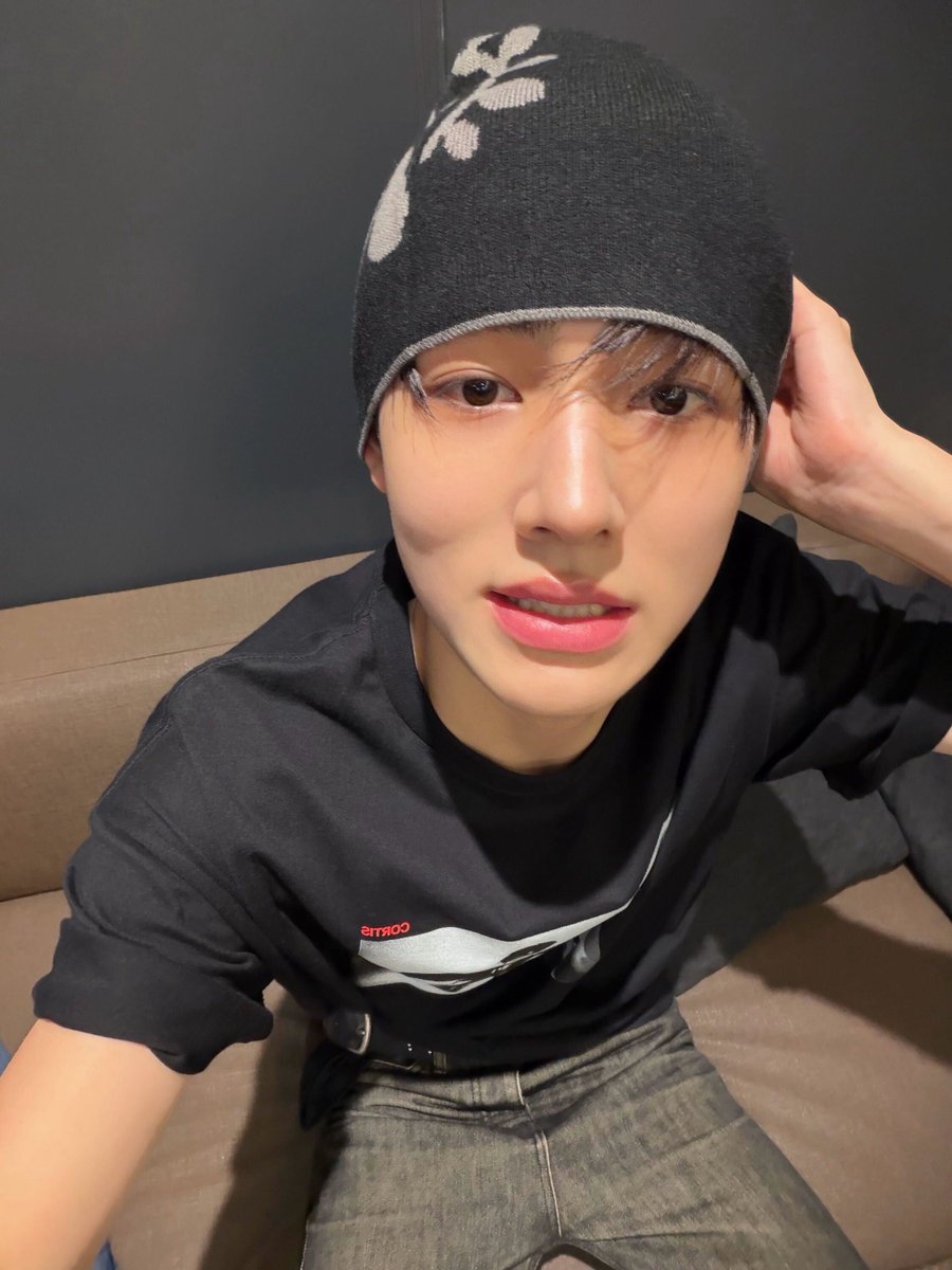 zhaoyufancokr's tweet photo. [260906] #SEONGHYEON #성현 Weverse Post https://t.co/srjuUCwSg3