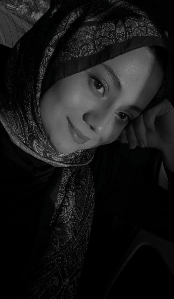 aleyynaa_21's tweet photo. Hangisi daha iyi karar veremedim. https://t.co/QCJYT8D0pu
