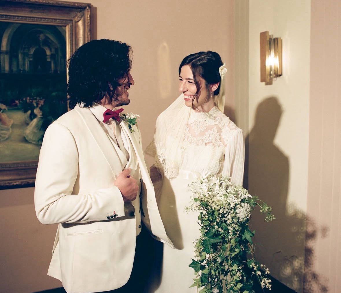 _LOVERiplier_'s tweet photo. 2 weeks from today it’ll be a year since amyplier got married ❤️ https://t.co/E34RxqCoKd