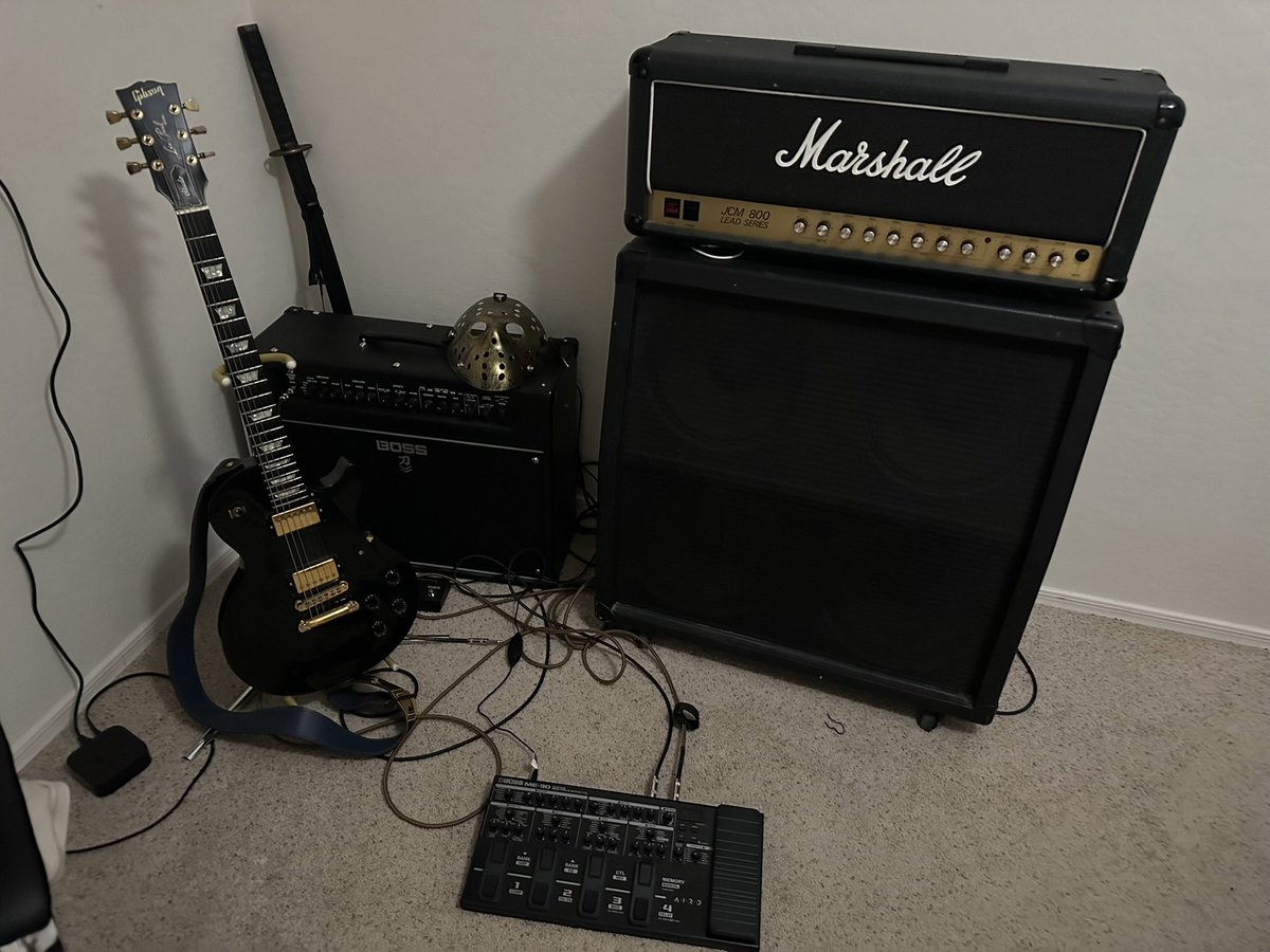 Jonzn16's tweet photo. @DrGuitar LOVE mine! But I really like my ebony fretboard. I bought it new in ‘91 and it’s my everyday go-to. https://t.co/WKBOGCnPrF