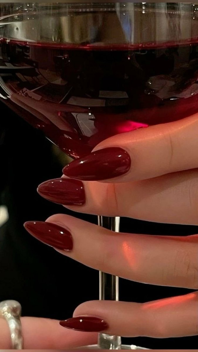 nyliava's tweet photo. i’m in love with this color https://t.co/pBIlJ1onAF