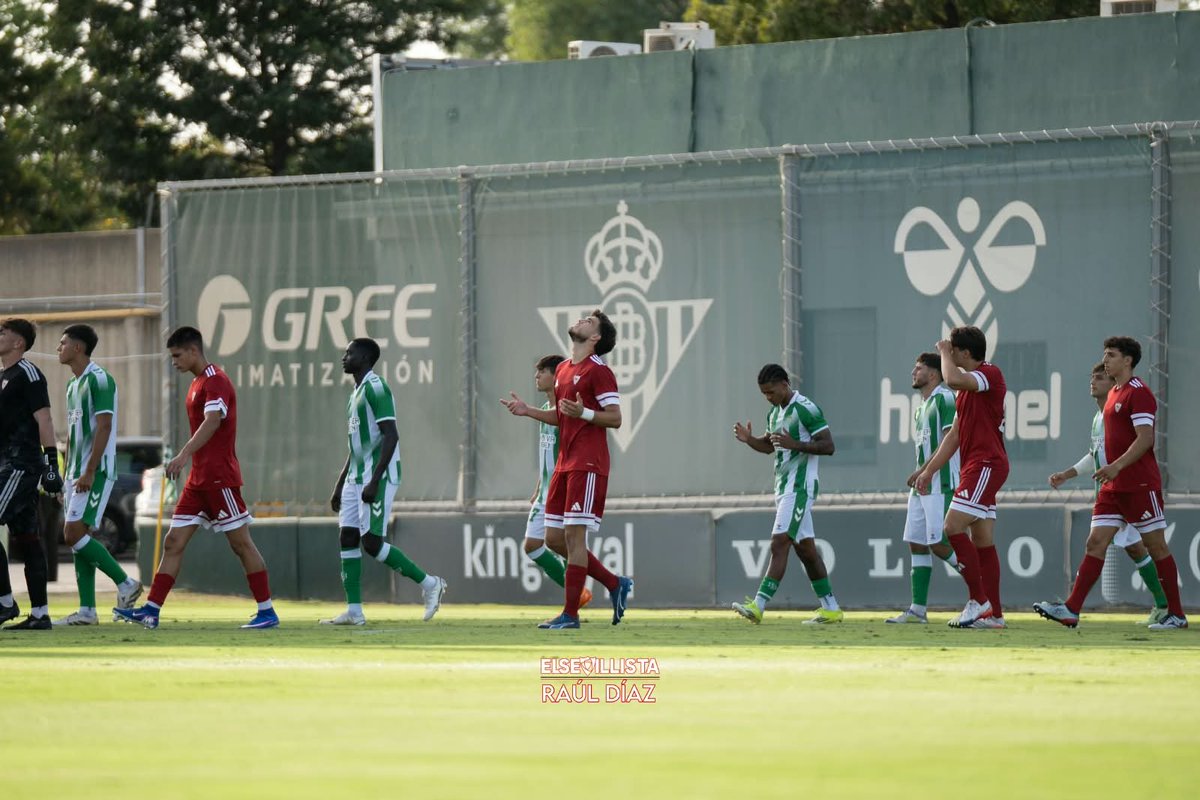 elsevillistaes's tweet photo. 📰 Crónica Tercera RFEF J1 | Real Betis C 2-0 Sevilla FC C
⚪🔴 El segundo filial se dejó los puntos en la recta final
#️⃣ #SevillaFC #TerceraFederacion #ElGranDerbi #SevilllaFCC #canterasevillafc
✍🏻 @portalcantera
📷 Raúl Díaz
🔗 https://t.co/9YgnD9Jl36 https://t.co/r5PEO0XzfB