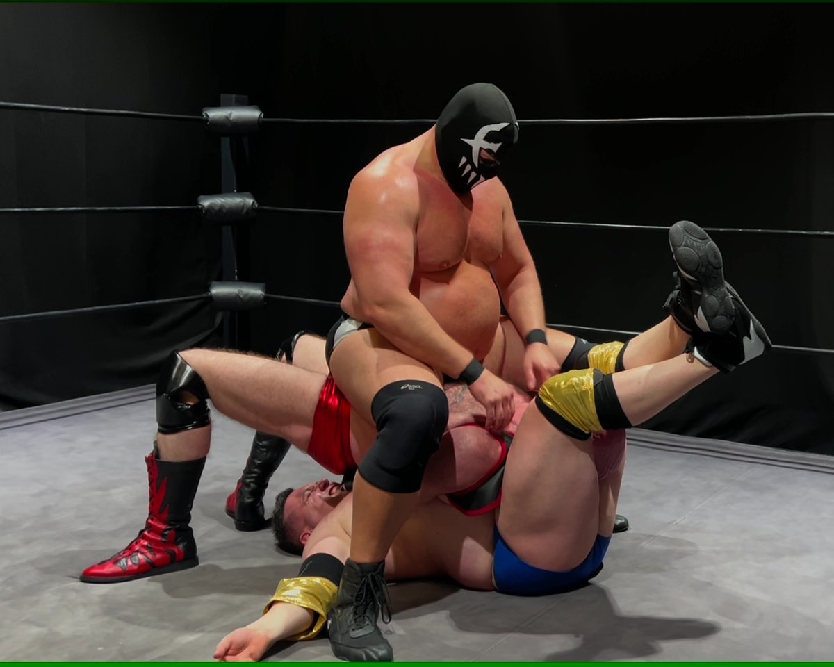 LeonCyrusCH's tweet photo. That was an amazing 2vs1 I had with Bison and Rocko #wrestling, #watchfighters, #sleeper, #muscle, #domination https://t.co/YBMO5eKAQd