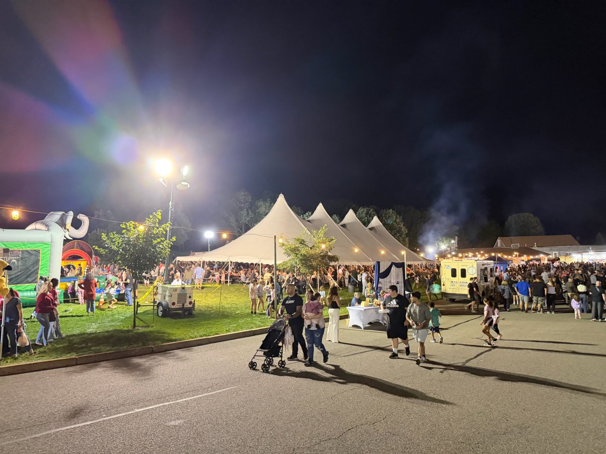 RepJoeSolomon's tweet photo. Stopped by the Fatima Feast in Cumberland last night! https://t.co/A1hNpUeR4p
