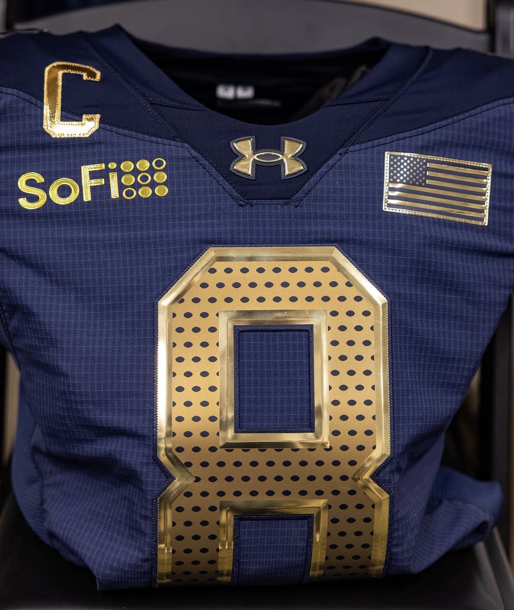 dosleprechauns's tweet photo. GOD. COUNTRY. NOTRE DAME!!!!! https://t.co/WT9T7y59NK