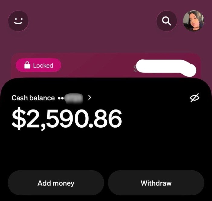 Doom_dawgg's tweet photo. She's literally just a girl, she deserves the whole $2,000. Drop your tag, take it, and leave me on read 🤫 https://t.co/E2tWqAh4wM