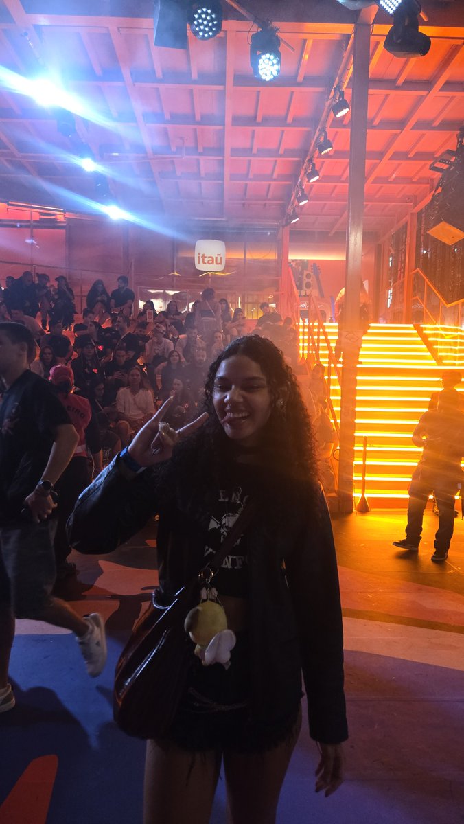 wAnnabeAnna_'s tweet photo. @itau eu já to mais q confirmada lá hoje @itau me confirma lá amanhã também??
#MeNotaItaú 🧡🧡 https://t.co/7KiTAvRUi5