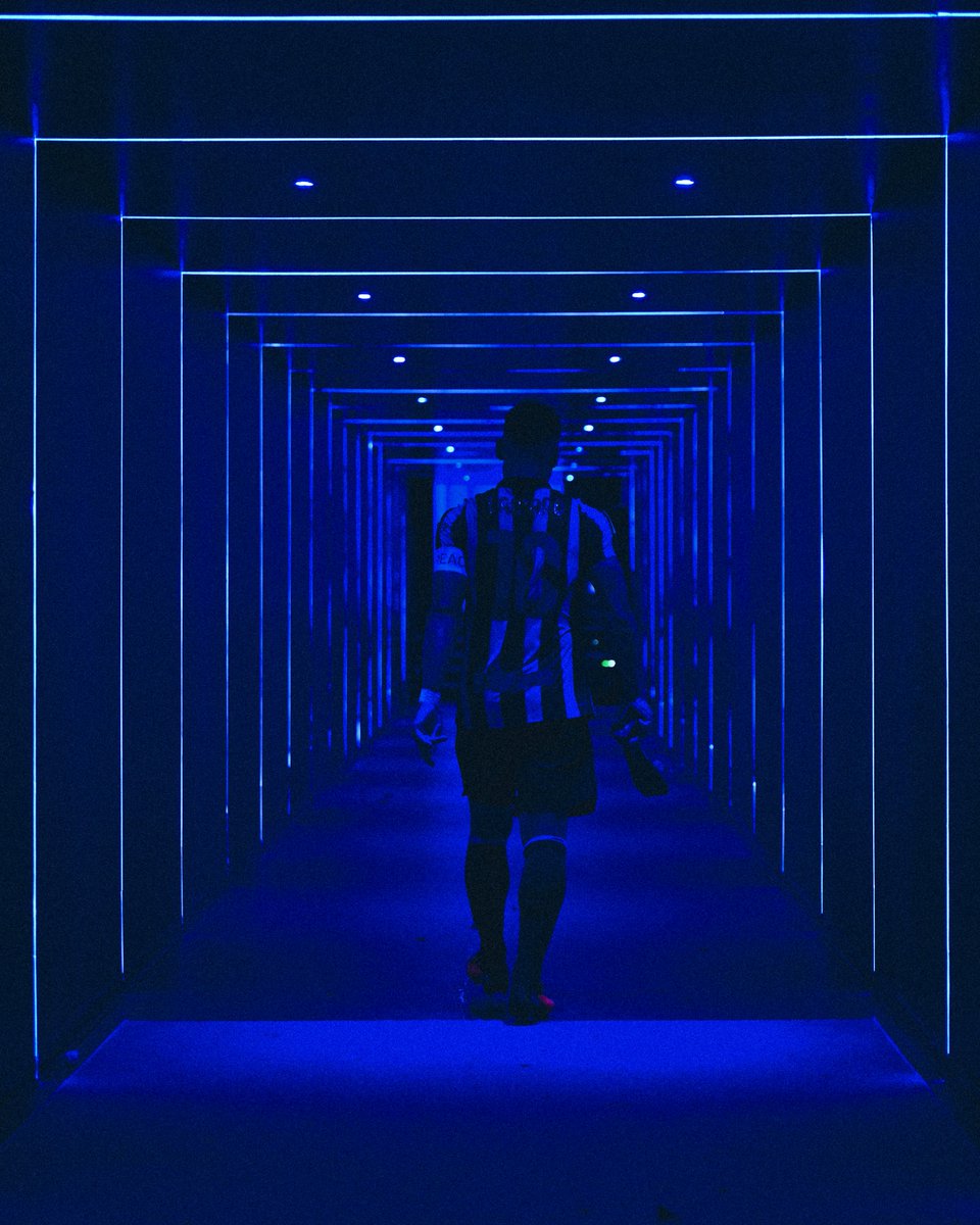 Inter's tweet photo. Lo abbiamo fatto 😎🖤💙 https://t.co/uxdc5xZU7M