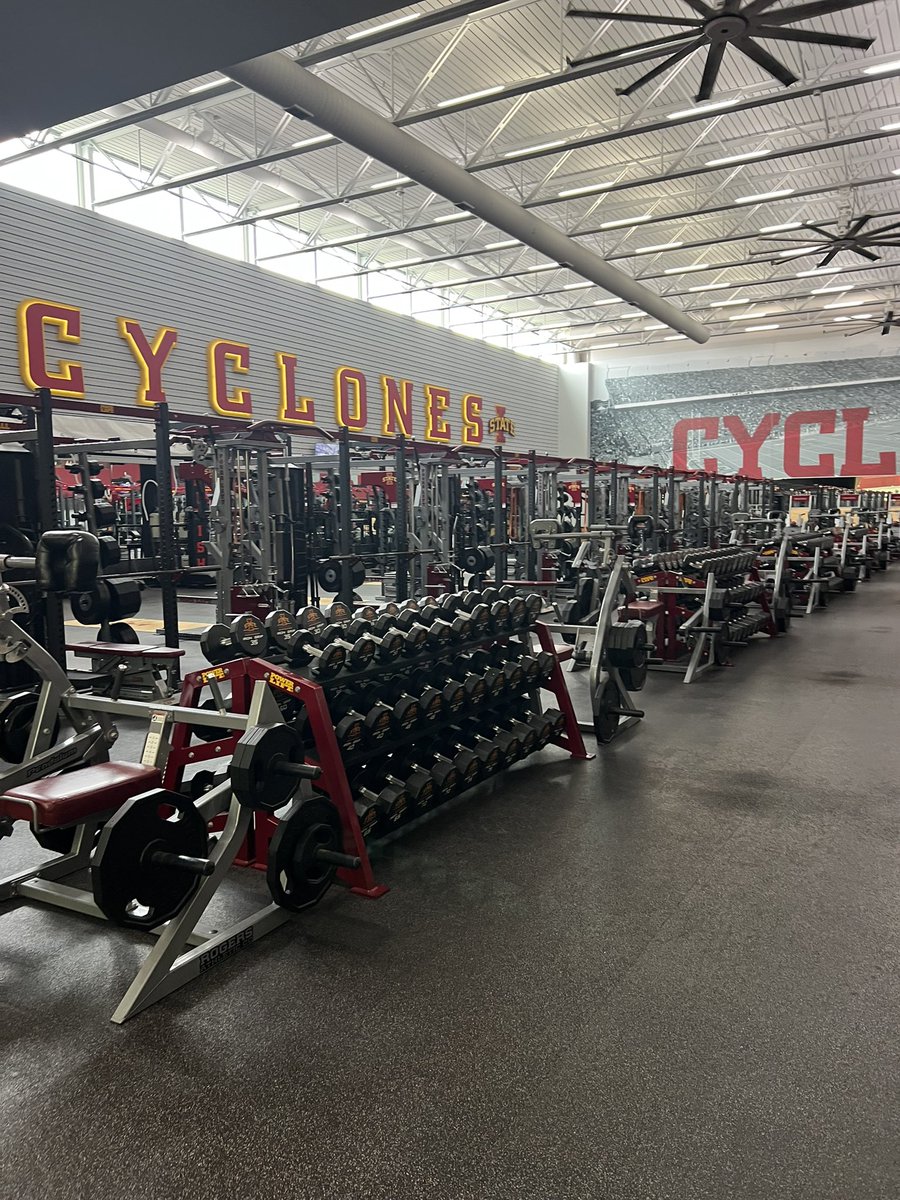 Sean_Nevillsjr's tweet photo. 🚨After a visit to Ames I’m excited to announce I received a scholarship offer to @CycloneFB! Thanks to the coaches for an amazing weekend &amp; congrats on the win ❤️💛🌪️
@ISURogers3 @Coach_Roehl @CoachHeck_ @Coach_Perkins @CoachAHarrell11 @JPRockMO @On3 @MidMoRecruiting https://t.co/hdoNQDpLfQ