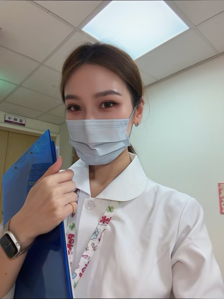 susjjnb's tweet photo. 打個針都可以被公審 
護理該怎麼才有熱忱 https://t.co/Q3ZLK8evXA