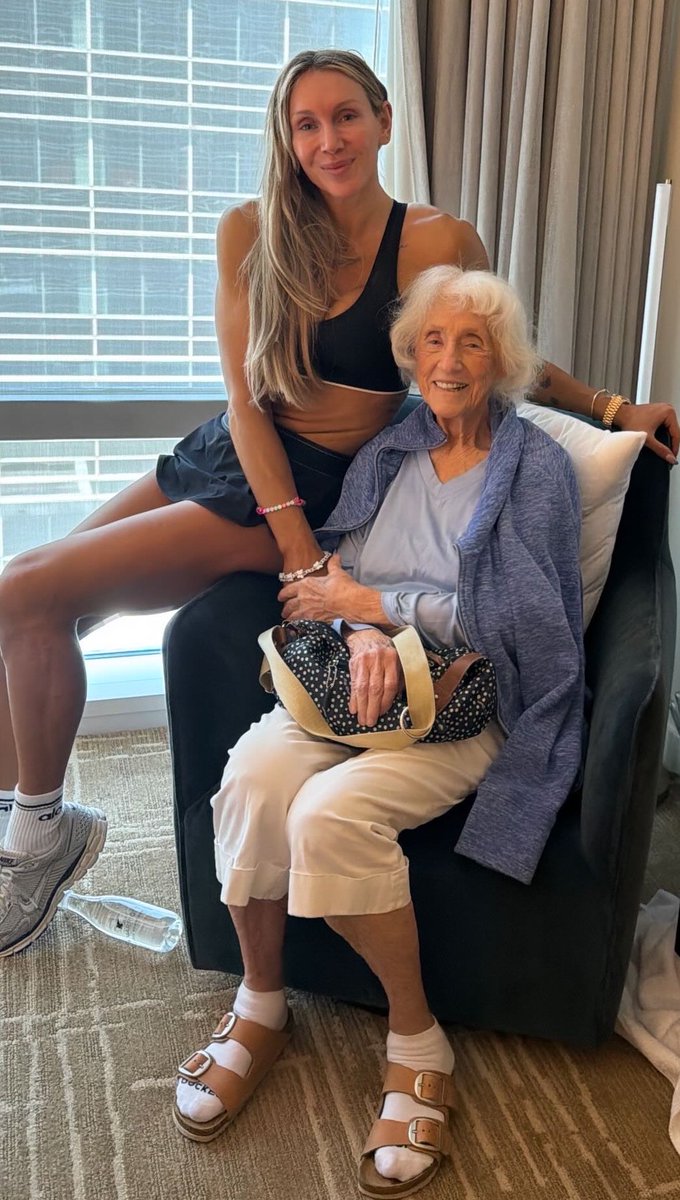 MsCharlotteWWE's tweet photo. Grandmommy is ready for tonight ❤️ 
T💎P  G♟️RL 🌈 🩷🩵🫶🏻 ✨ 

p.s. she’s 94 ⭐️ &amp; still does her morning exercises! https://t.co/QRpl7XOLHn