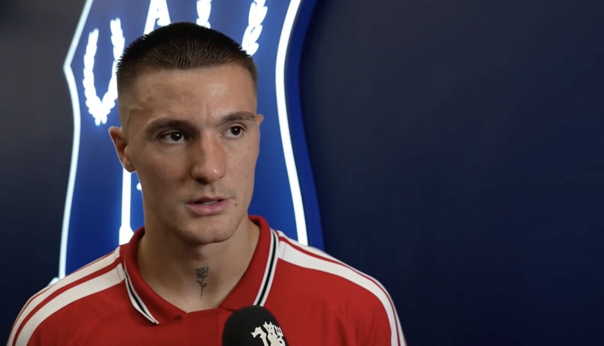 UtdDistrict's tweet photo. 🚨🎙️ | Benjamin Šeško:

“For me, it's the best feeling when I’m scoring, especially for the club like that.

“When I can provide the goals and the points for the team - it’s my job at the end of the day. It’s nice to be back with the team to experience all the games again.

“Of course I wish today that we had won, but we can’t change that...”