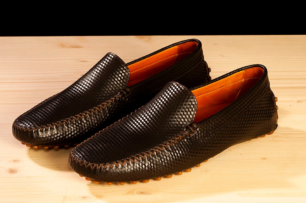 HaydenAsbe9l's tweet photo. Discover the Francesco Sensini 3D Leather Edition in rich brown: handcrafted Italian moccasins with embossed cube texture and leather-lined comfort. Unisex, timeless, and customizable by request. Limited pairs available. https://t.co/IQ2duX6qlU