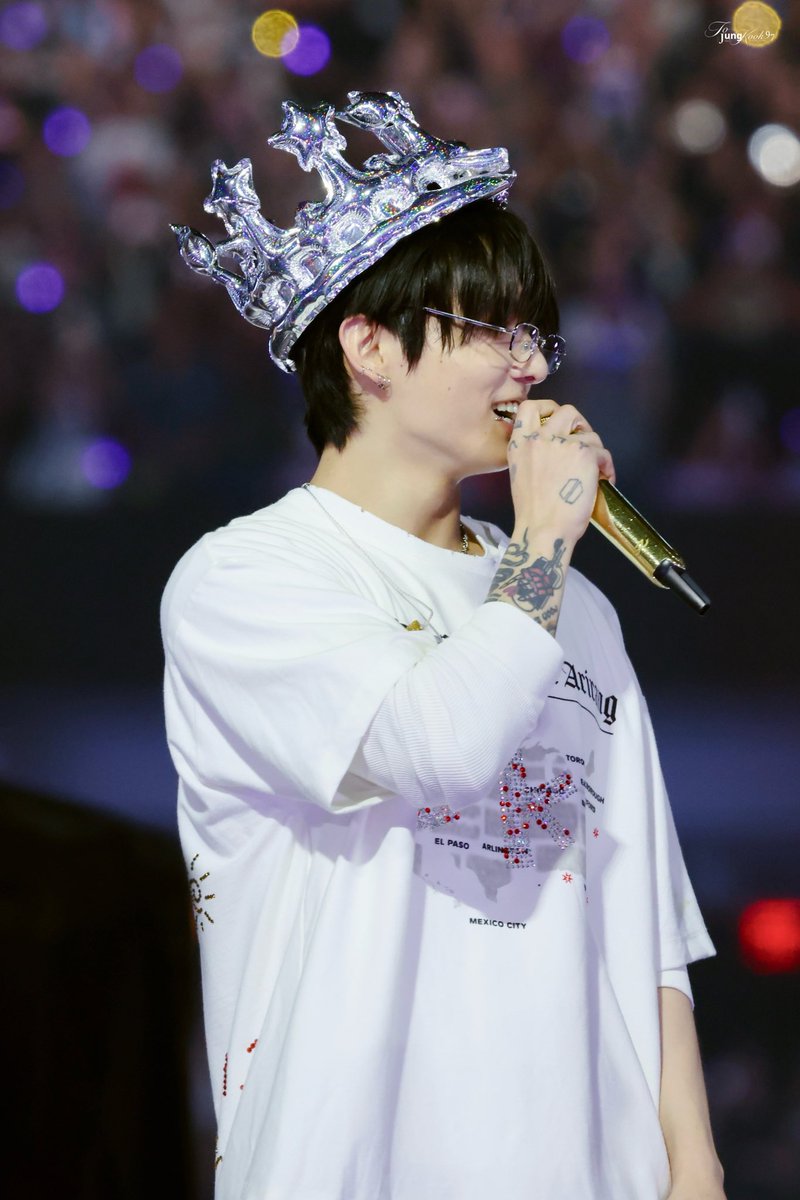 to_jungkook97's tweet photo. 260901 정국 LA 

항상 밝고 찬란하길, 세상에서 가장 빛나는 별처럼.
🐰🌟

#BTS_ARIRANG 
#전정국 #정국 #JUNGKOOK #jk
#방탄소년단 #BTS @BTS_twt https://t.co/pxKAs1PaXe
